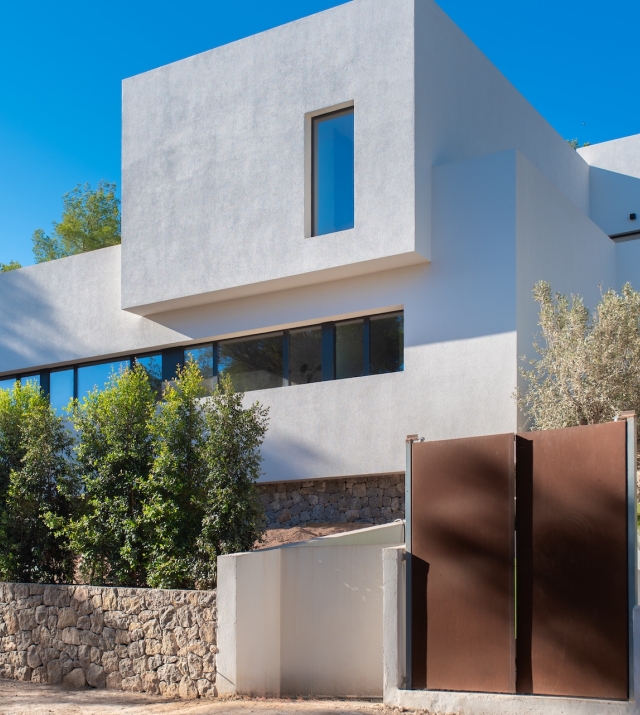Resa Estates Ibiza villa te koop modern 1. exterior.jpg
